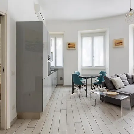 Spacious Retreat Steps From Lambrate Metro- Via Pacini-2